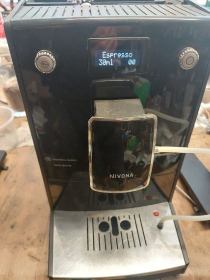 Kompletní servis kávovaru Nivona Oprava kávovaru Nivona: nové čerpadlo